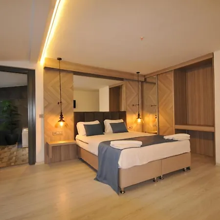 Class Hotel