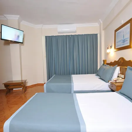 Class Hotel
