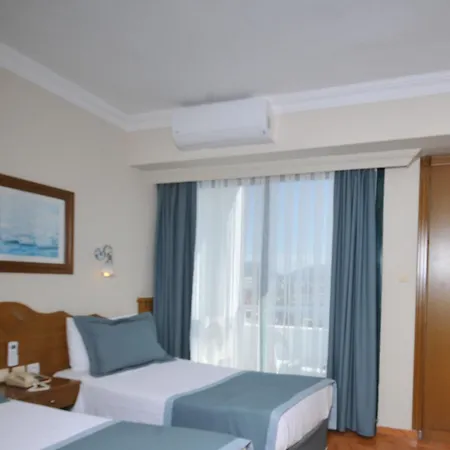 Class Hotel